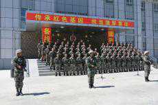 迎七一，新疆軍區“模范青年團”頌歌獻給黨