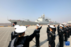 中國海軍第47批護航編隊起航赴亞丁灣